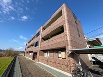 サン・コートMの外観写真