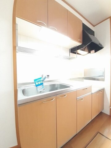 物件内観写真9　(キッチンでお料理をお楽しみください)