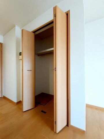 物件内観写真14　(収納のためのスペースです)