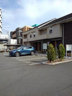 グランド　アーネストＢ外観写真