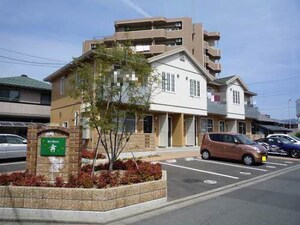 シャーメゾン舞外観写真