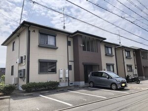 バリュージュ新居　A棟外観写真
