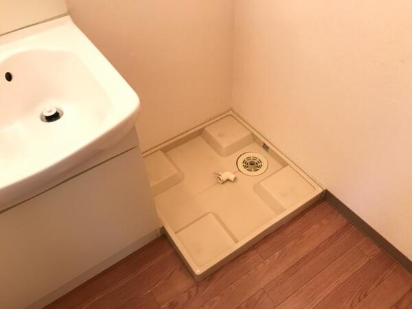 建物設備(洗濯機置き場)