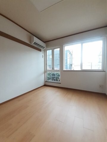 物件内観写真12　(きれいな内装です)