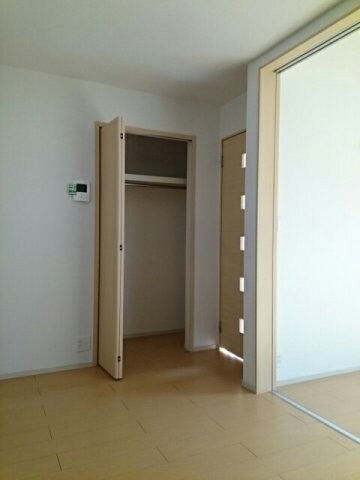 物件内観写真17　(明るい室内です)