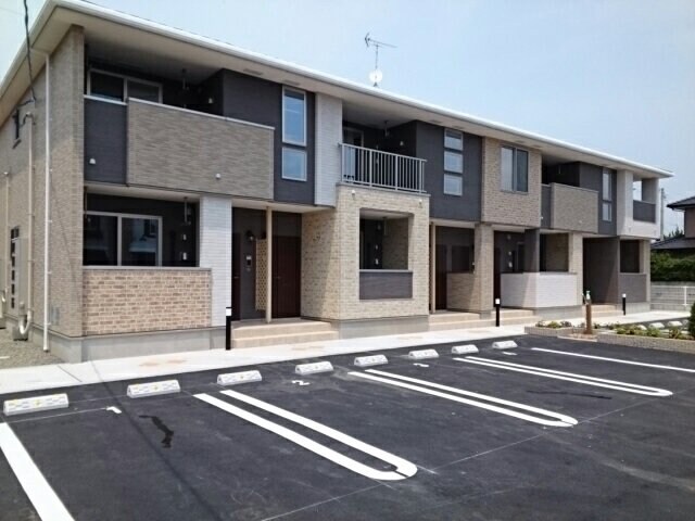 物件外観写真1　(物件の外観です)