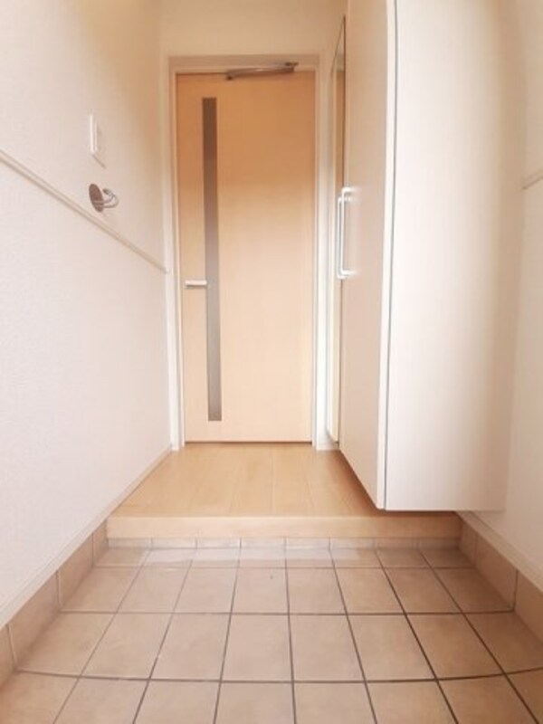 玄関(ゆったりとした玄関です)