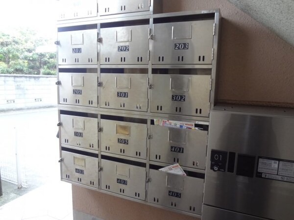 建物設備(集合ポスト)