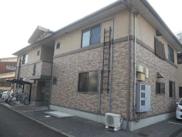 クレール・ドルフ