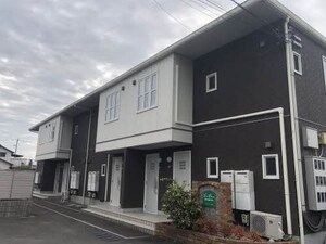 エヴァグリーン南斎院外観写真