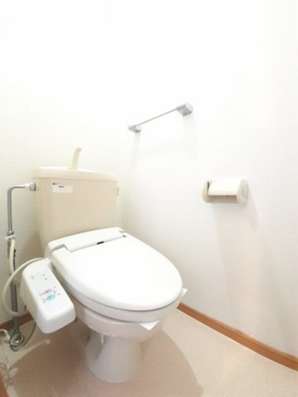 トイレ(コンパクトで使いやすいトイレです)