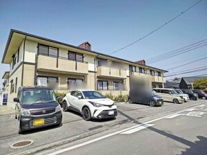 ハイカムール鴨川外観写真