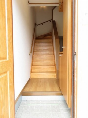 玄関(落ち着いた玄関です)