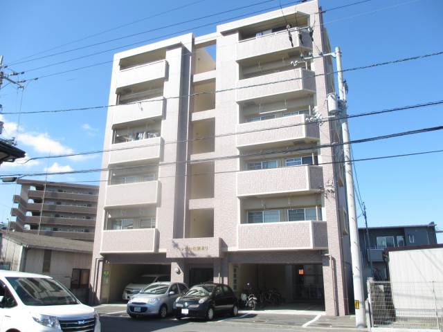 ベッセル空港通り