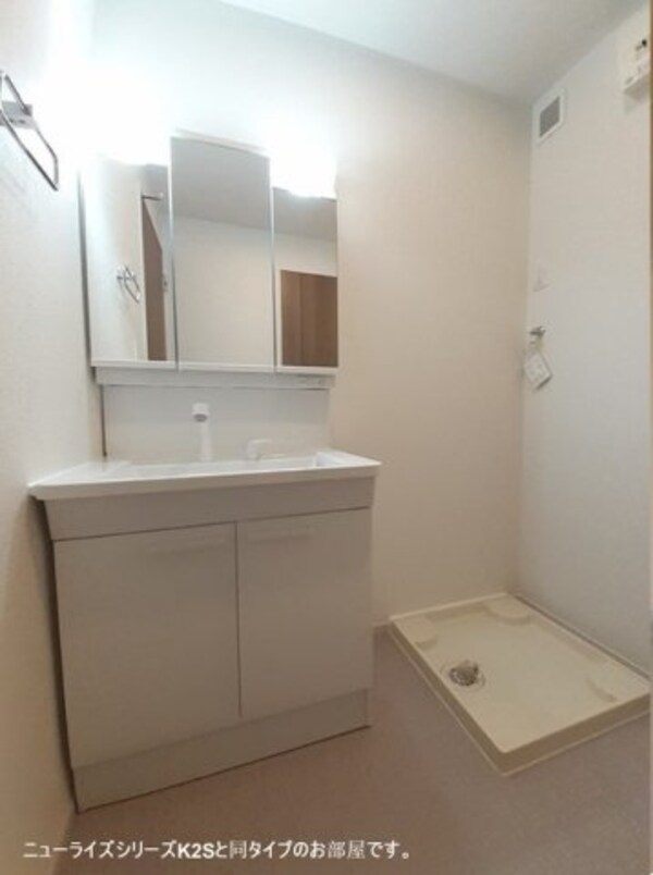 洗面・脱衣所(広い洗面スペース)