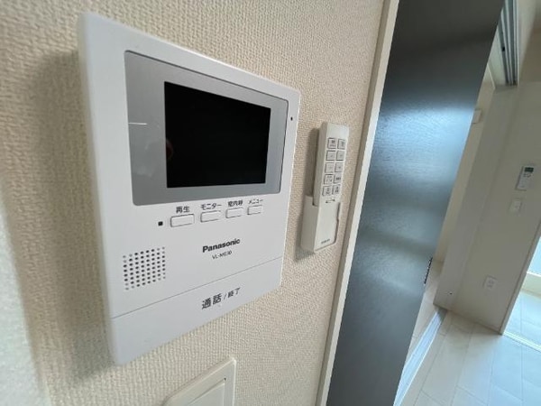 内装他(カメラ付インターホン（イメージ）)