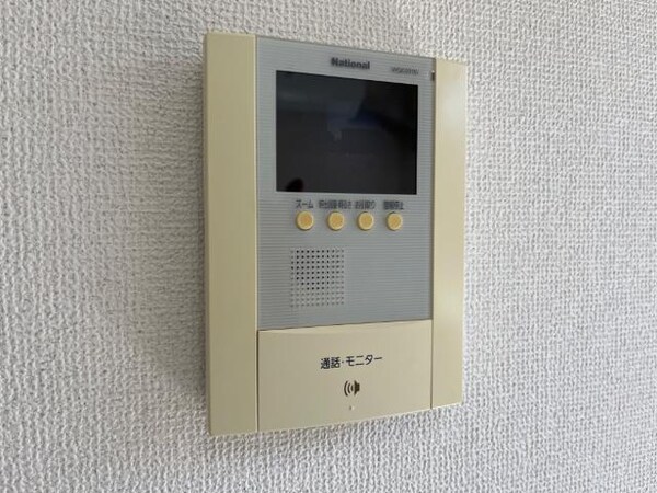 内装他(カメラ付インターホン)