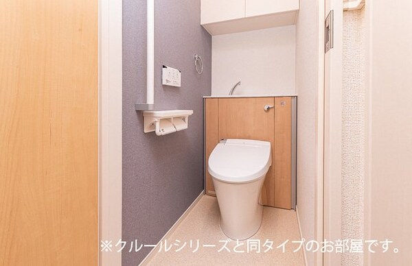 トイレ(シンプルで使いやすいトイレです)