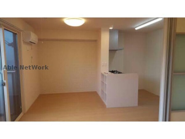 リビングダイニング