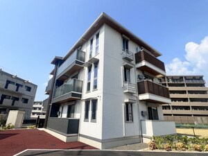 トリシア　ホワイト外観写真