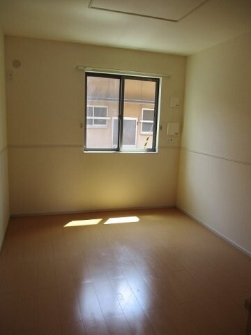 物件内観写真12　(きれいな内装です)