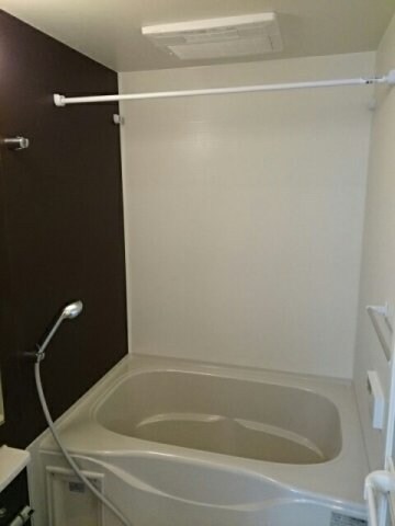 物件内観写真10　(お風呂です)