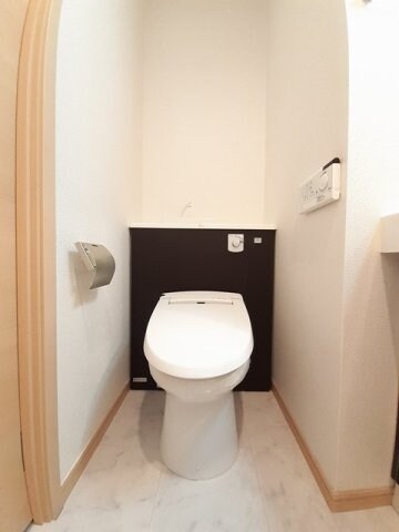 物件内観写真16　(トイレもきれいです)