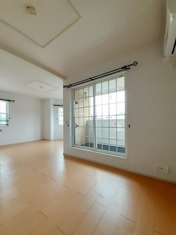 物件内観写真9　(きれいな内装です)