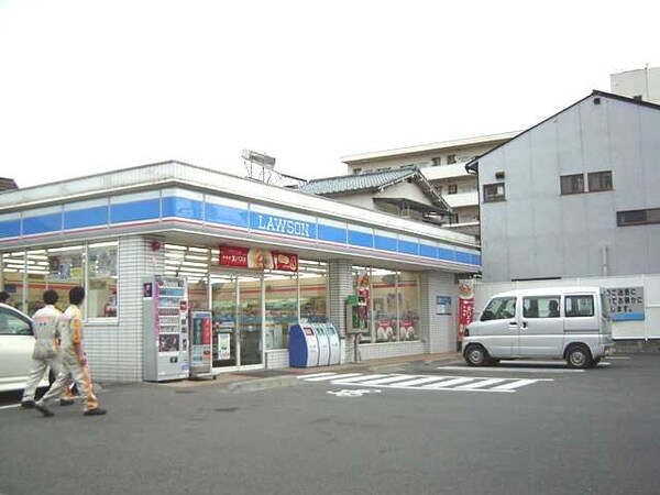 周辺環境(ローソン松山保免中店（コンビニ）まで200ｍ)