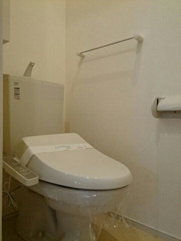 物件内観写真14　(トイレもきれいです)