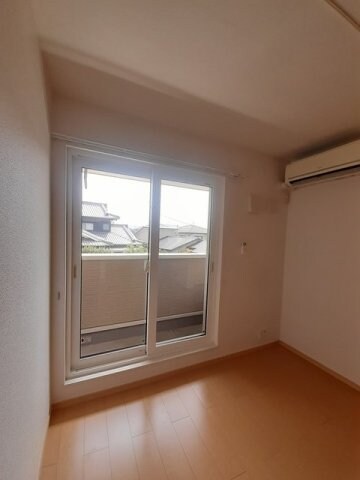 物件内観写真9　(内装もきれいです)