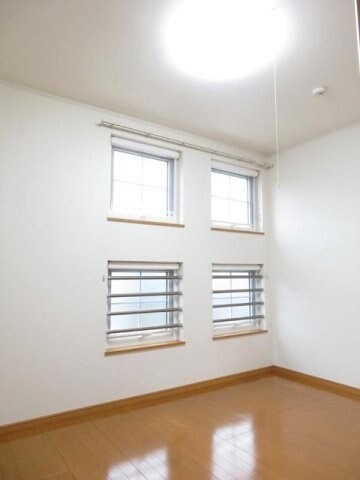 物件内観写真12　(内装です)