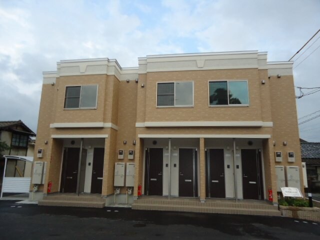 物件外観写真1　(外観写真（昼）)