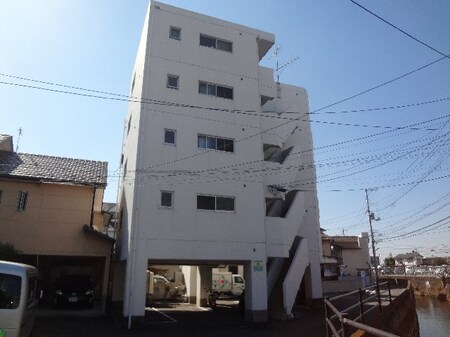シャトー鶴原・外観写真