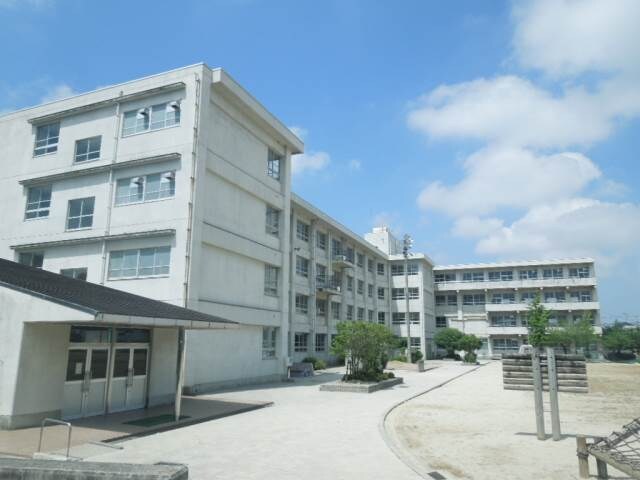 物件外観写真4　(久米小学校 366m)