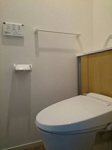 物件内観写真14　(トイレもきれいです)