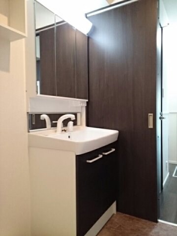 物件内観写真15　(洗面所です)