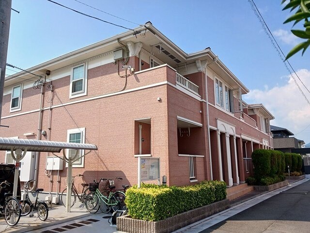 物件外観写真1　(おしゃれな外観です)