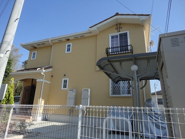 物件外観写真1　(外観もきれいです)