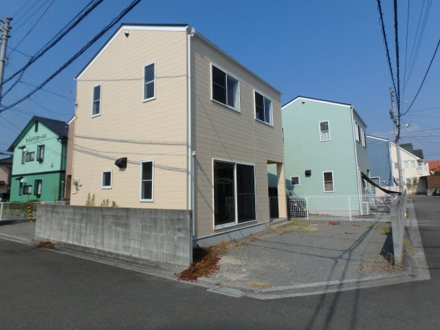 フローレス