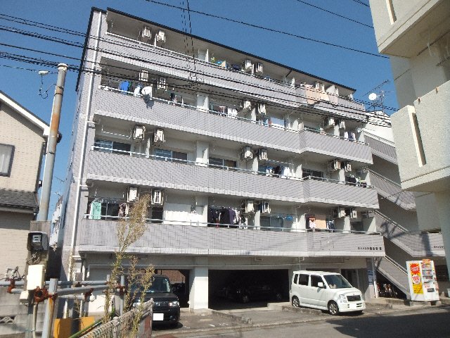 キャッスル朝生田 西棟