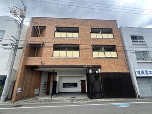 小山ビル外観写真