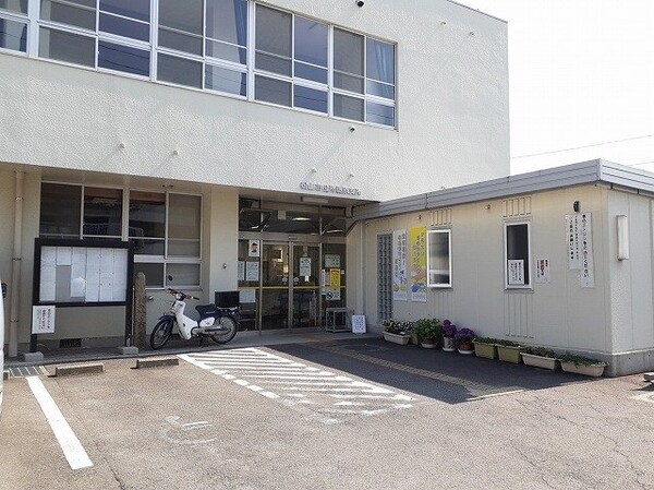 周辺環境(松山市役所桑原支所様まで1300m)