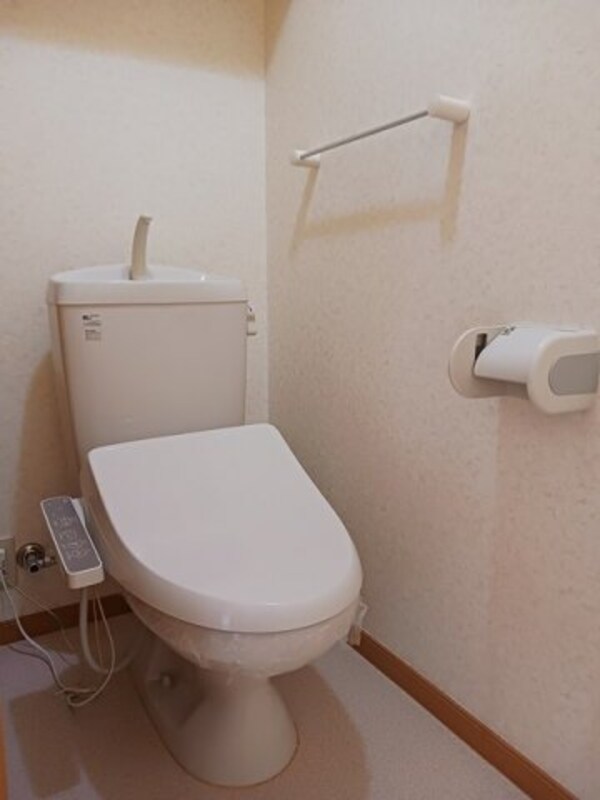 トイレ(ゆったりとした空間のトイレです)