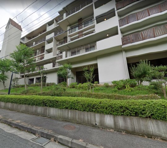 セントポリア金剛東8棟