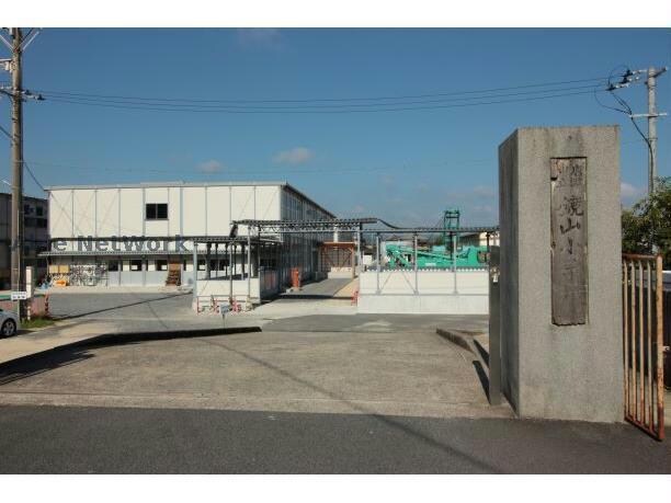 唐津市立鏡山小学校