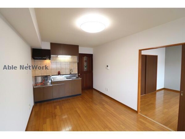 リビングダイニング