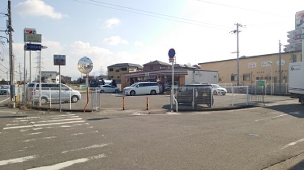 周辺環境(セブンイレブン 岩出吉田店様 894m)