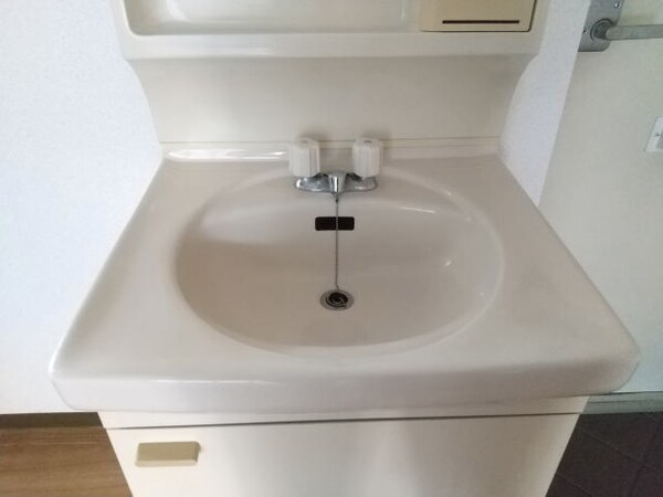 独立洗面台