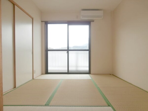 居室(同仕様)